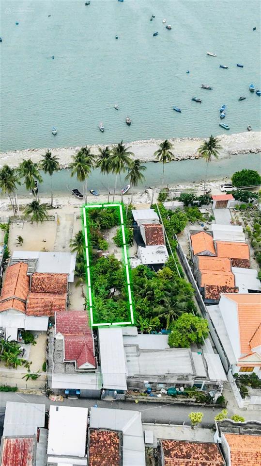 Mặt biển kkt vân phong ngang 9.1m đón đầu đường ven biển