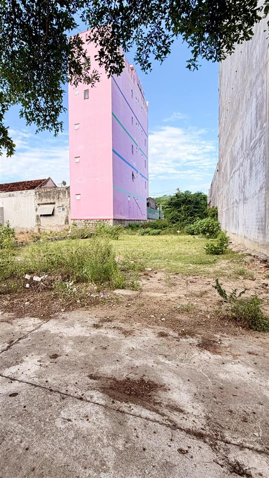 Lô đất 200m2 full thổ cư, gần bến xe vạn giã. ngang 10m đẹp hiếm có