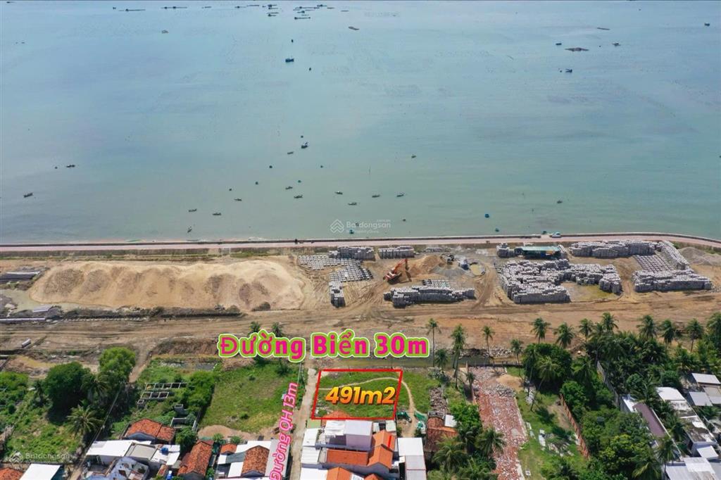 Lô góc mặt biển, đón sóng kkt vân phong. sổ sẵn, sang tên nhanh