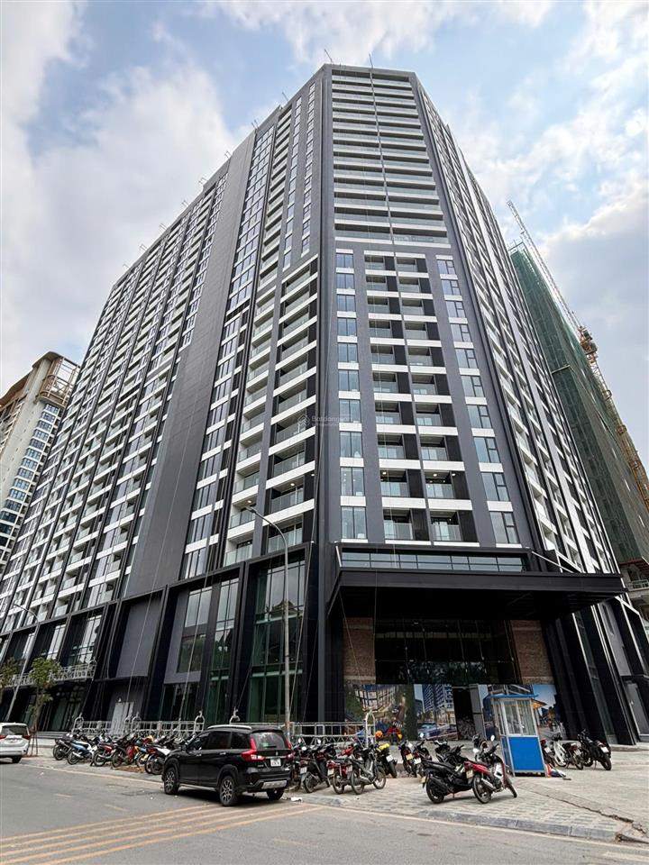 0936 461 *** cần tiền bán gấp skyline west lake 83m2, giá 130tr/m2 giá hời khu hồ tây hiện tại!