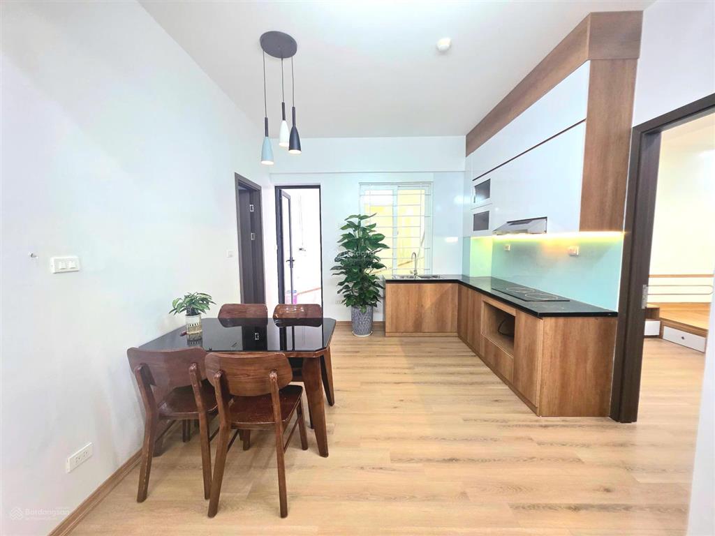* 0936 461 *** tôi chuyển sang nhà rộng hơn cần bán căn 56m2, c37 bắc hà, 17 tố hữu, thanh xuân