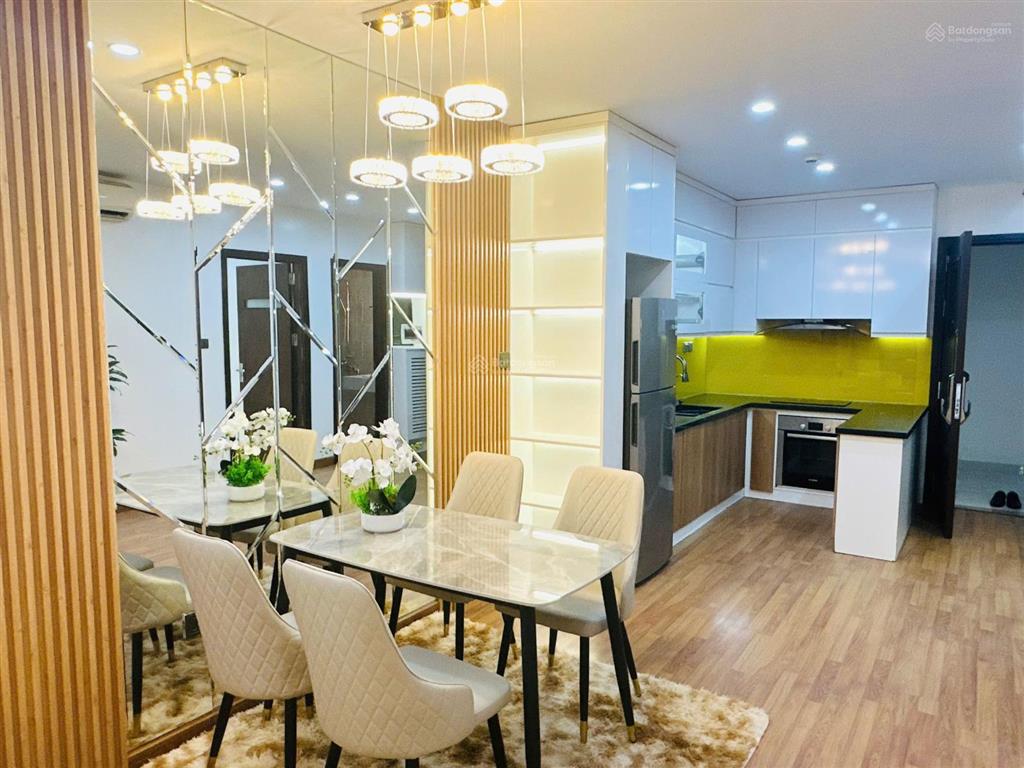 Tôi muốn cho thuê căn hộ 95m2, 2pn 18tr/th  skyline west lake tây hồ