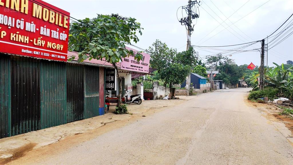 Bán lô góc 357m, 240m thổ cư trục chính thắng đầu, phú cát