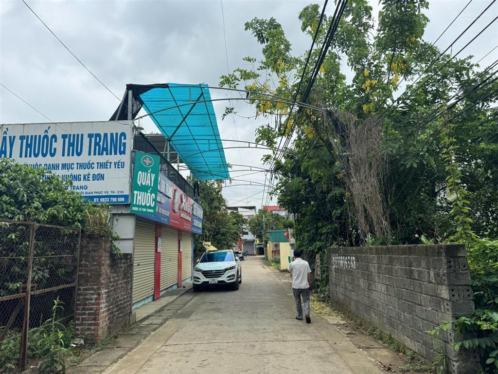 Bán nhà full nội thất phú hữu, tp hà nội. diện tích 100m full đất ở