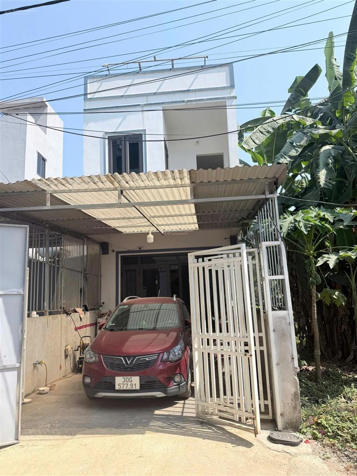 Chính chủ gửi bán nhà hai tầng 4 phòng ngủ tại thôn miễu sát đhqg, dt 79m2, 4,2 tỷ,  0349 946 ***