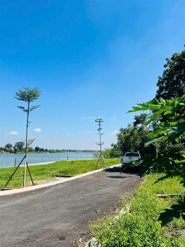 Chủ ngộp quá cắt lỗ 500tr lô đất view hồ 100m ful thổ cư tại phú cát hoà lạc