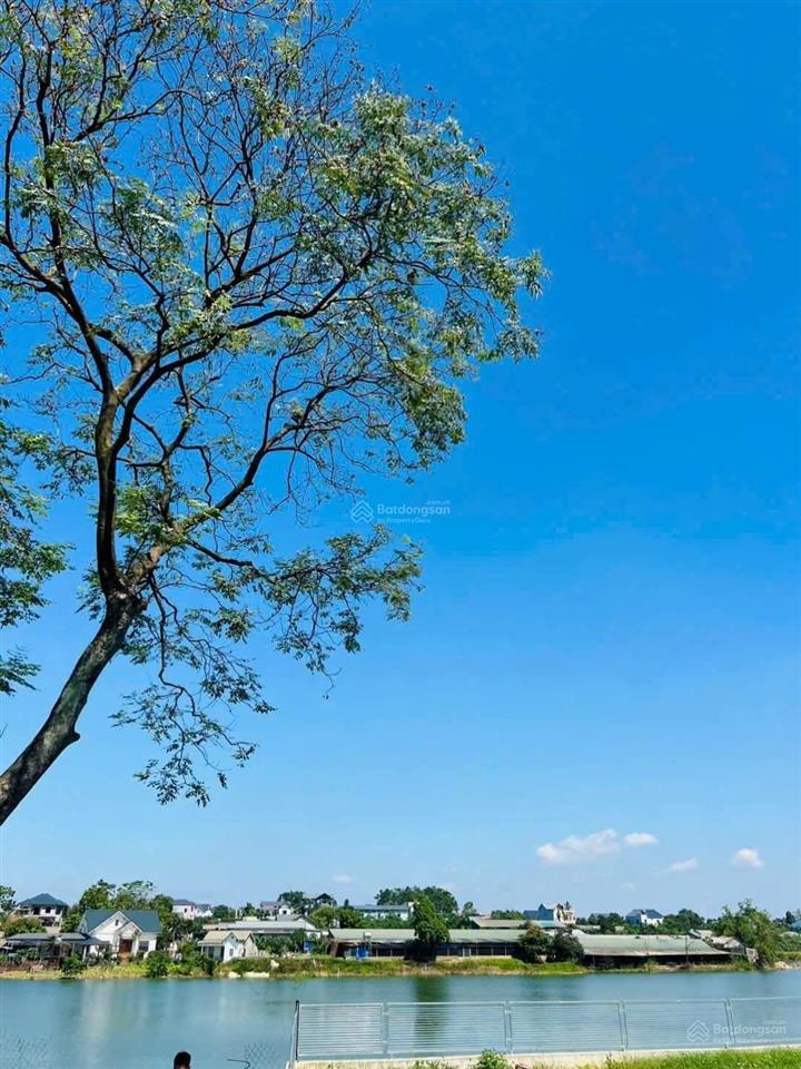 Chủ ngộp quá cắt lỗ 500tr lô đất view hồ 100m ful thổ cư tại phú cát hoà lạc
