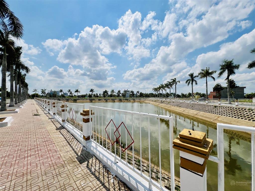 Bán lô đất view hồ tại khu dân cư thị trấn thủ thừa