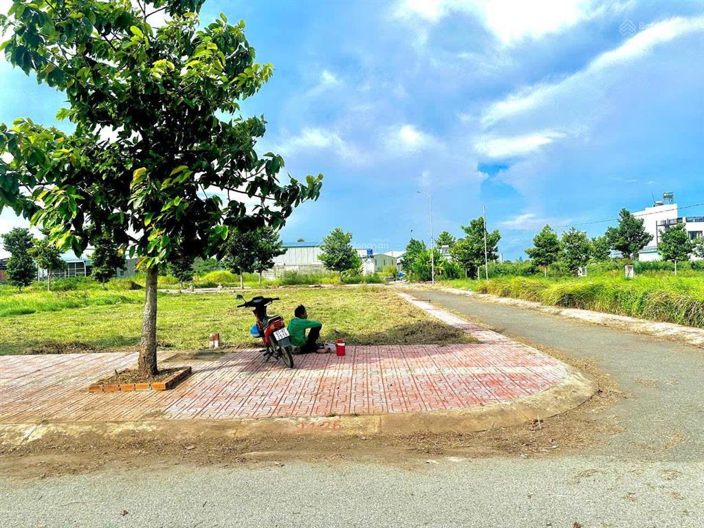 Bán lô góc khu dân cư tây nam thủ thừa
