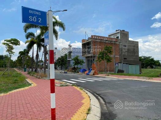 Cần tiền bán lô đất thị trấn thủ thừa, 100m2 sổ sẵn, gần chợ thủ thừa
