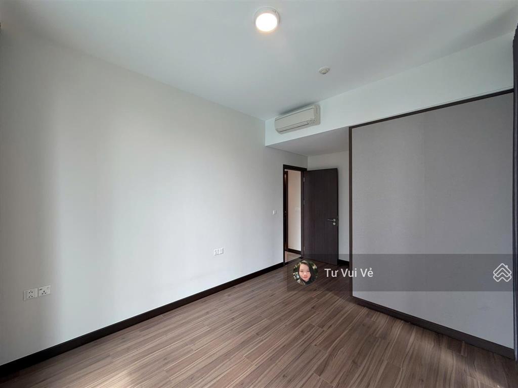 Cho thuê 2pn tilia empire city  nhà đẹp, vuông vức, vào liền được trong tháng 5