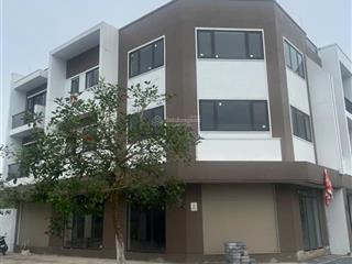 Cần bán gấp shophouse căn góc da tnr stars yên bái