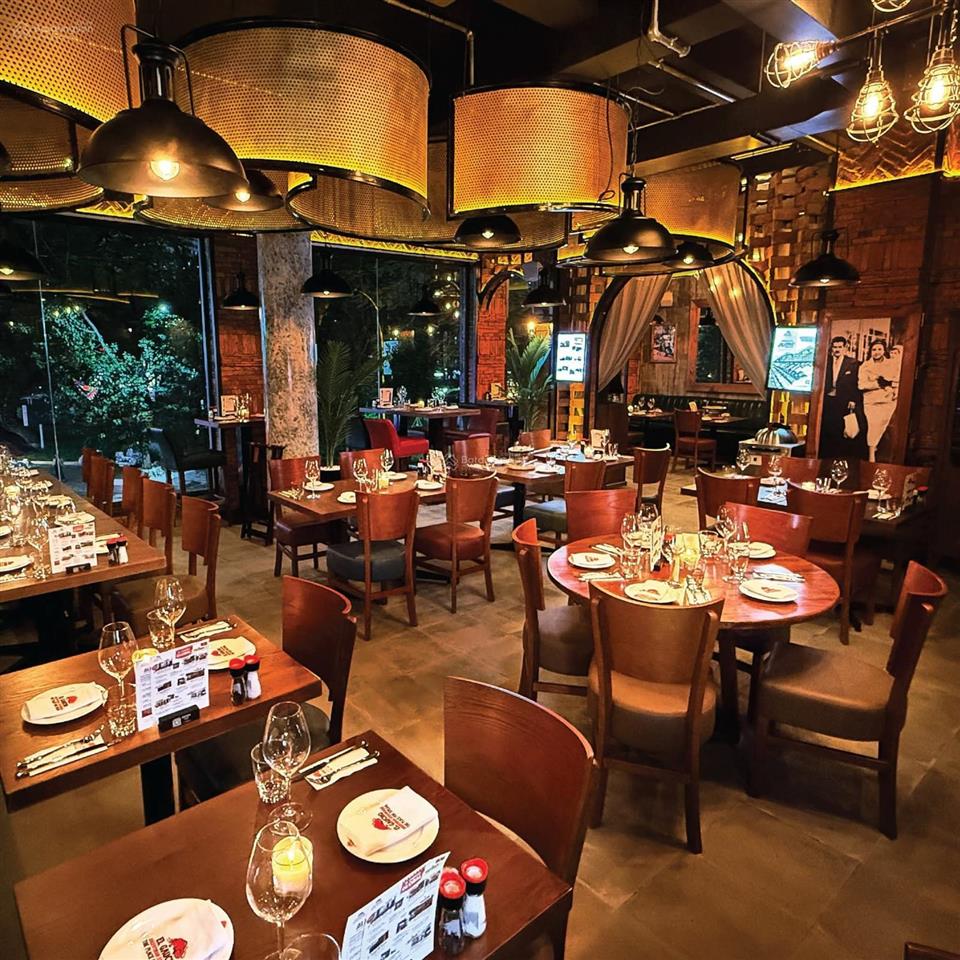 Cho thuê mặt bằng mặt tiền 6m mặt phố hàng bông dt 110m2 x 2 tầng. hợp cafe, showroom, nhà hàng