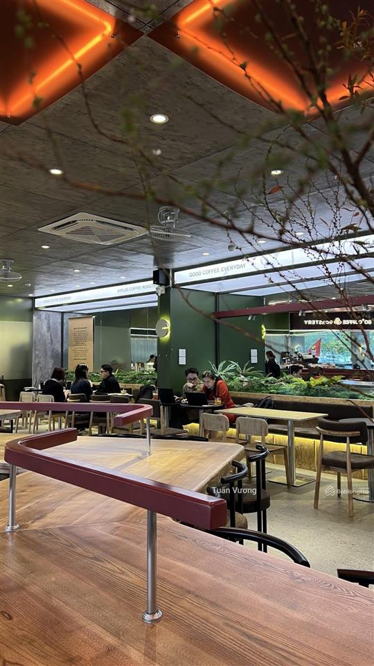 Hàng khủng mặt phố hoàng quốc việt! dt 140m2 x 6 tầng, mặt tiền 8m bề thế, kinh doanh mọi mô hình