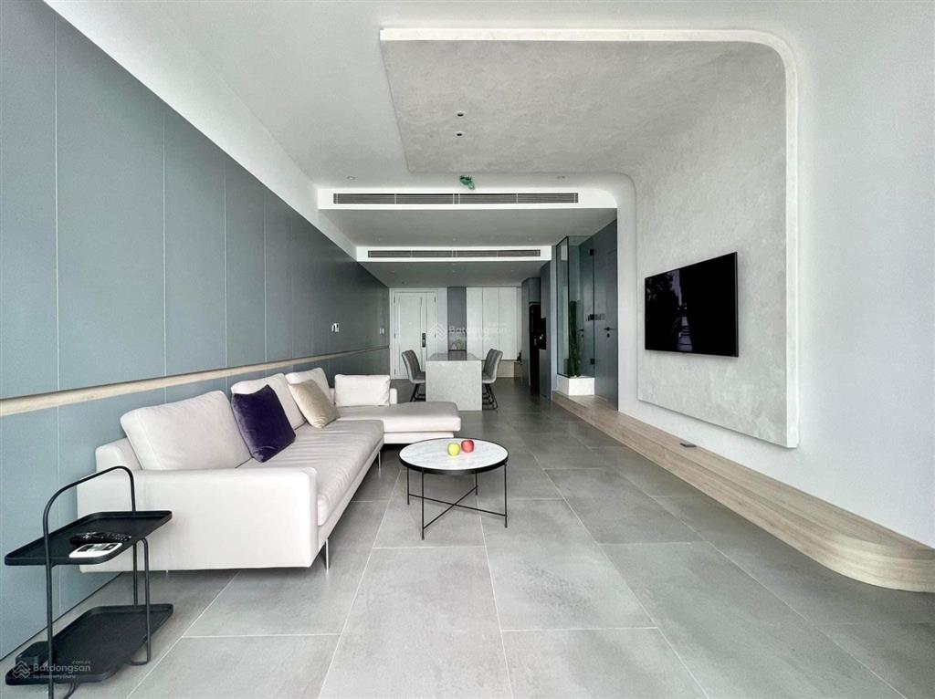 Cho thuê căn góc 126m2  3 phòng ngủ + 1 kho rộng  đầy đủ đồ chung cư sun ancora lương yên