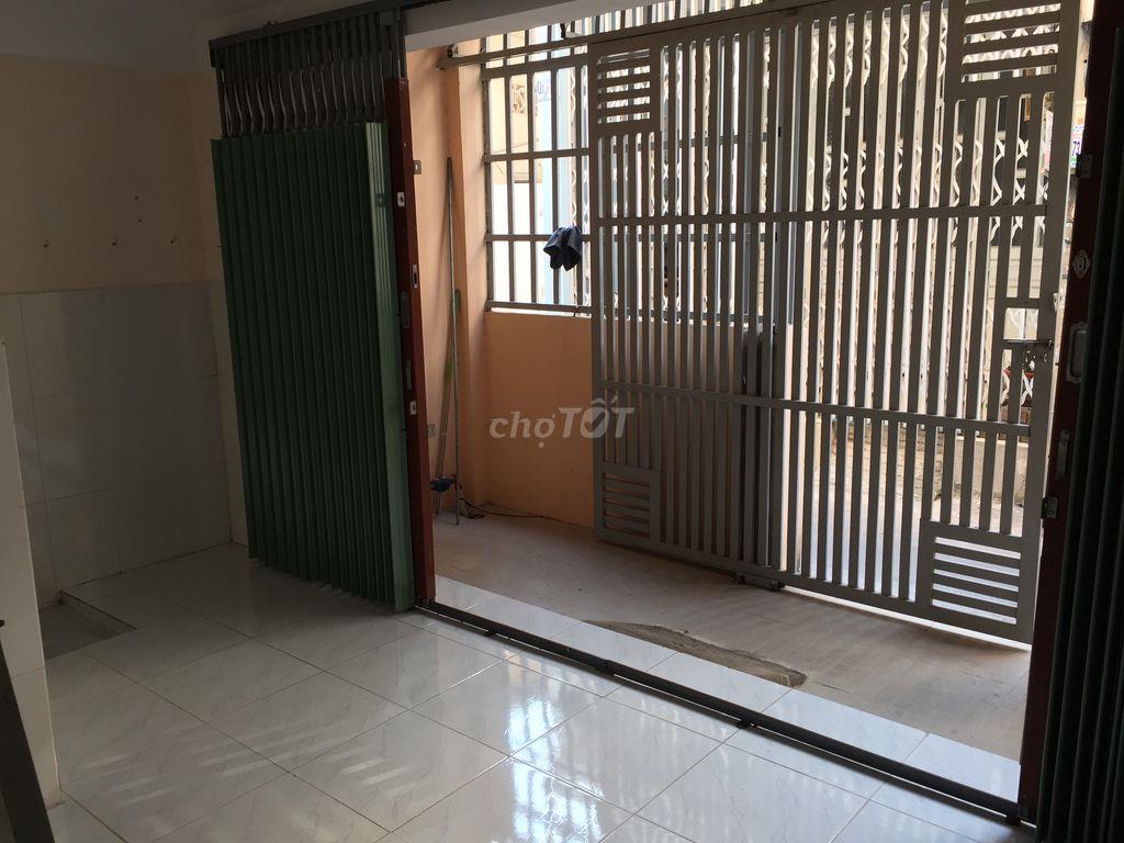Phòng trọ gần ngã 4 chợ cầu, công viên phần mềm quang trung, dt 26m2