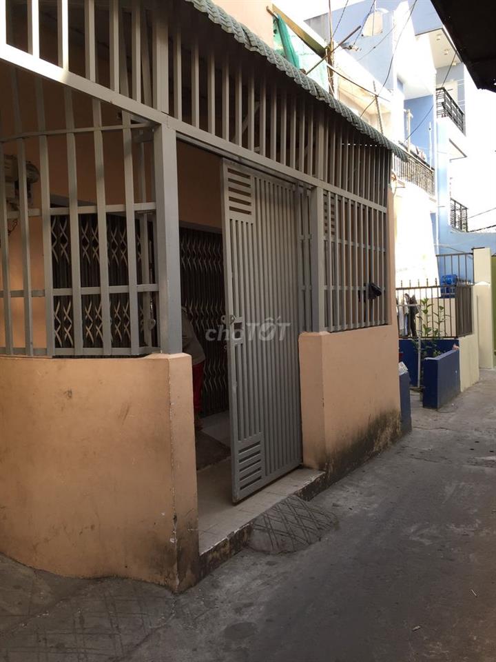Phòng trọ gần ngã 4 chợ cầu, công viên phần mềm quang trung, dt 26m2