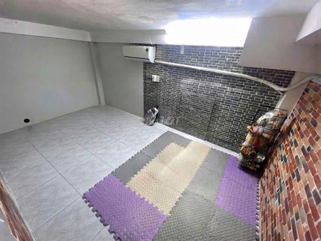 Phòng trọ gần ngã 4 chợ cầu, công viên phần mềm quang trung, dt 26m2