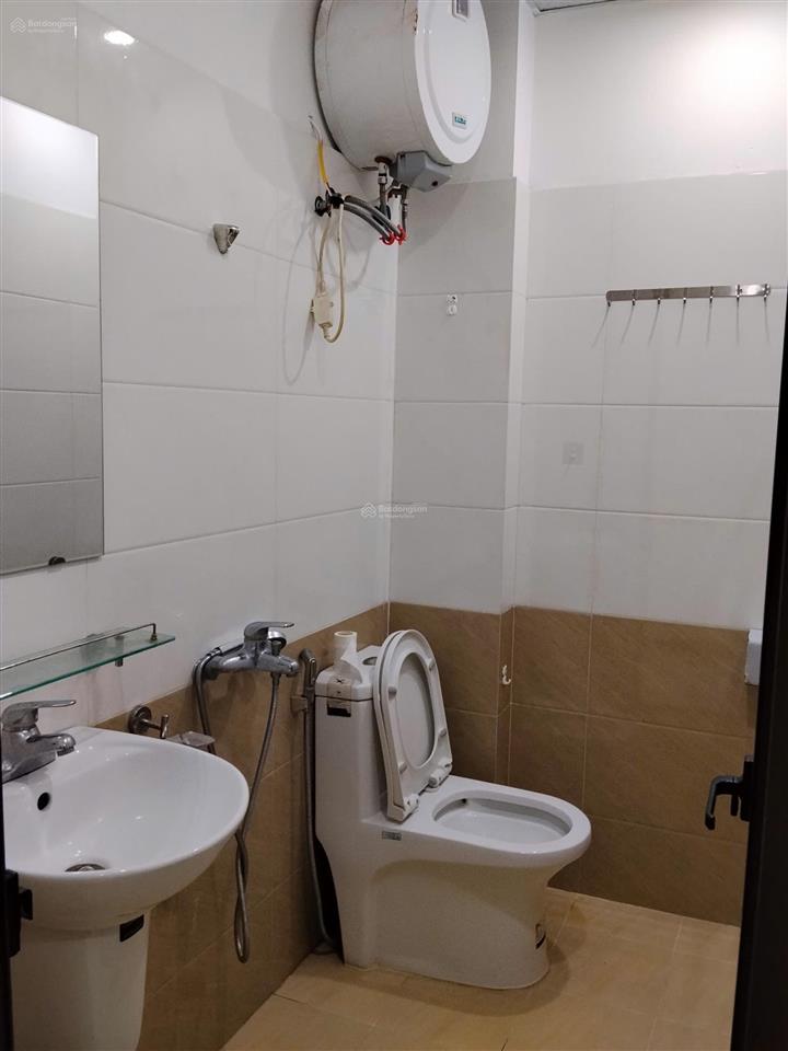 Nhà thạch bích 4 tầng x32m2 ngay chợ đầu mối phía nam, sát cạch cụm công nghiệp thanh oai,