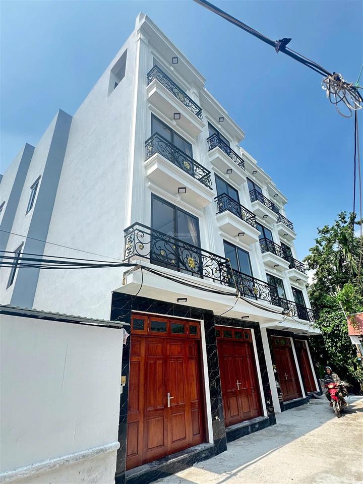 Nhà thạch bích 4 tầng x32m2 ngay chợ đầu mối phía nam, sát cạch cụm công nghiệp thanh oai,