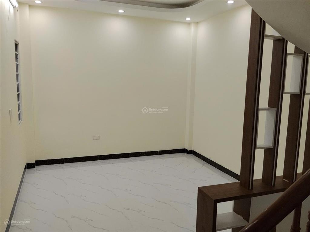 Nhà thạch bích 4 tầng x32m2 ngay chợ đầu mối phía nam, sát cạch cụm công nghiệp thanh oai,