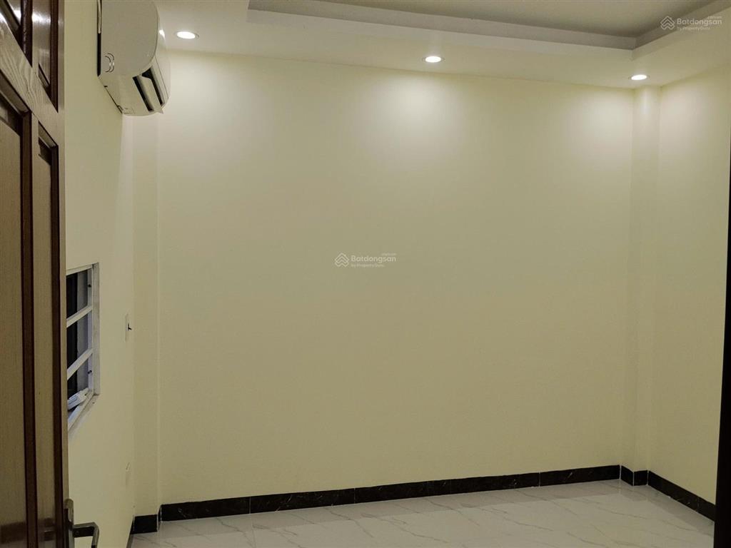 Nhà thạch bích 4 tầng x32m2 ngay chợ đầu mối phía nam, sát cạch cụm công nghiệp thanh oai,