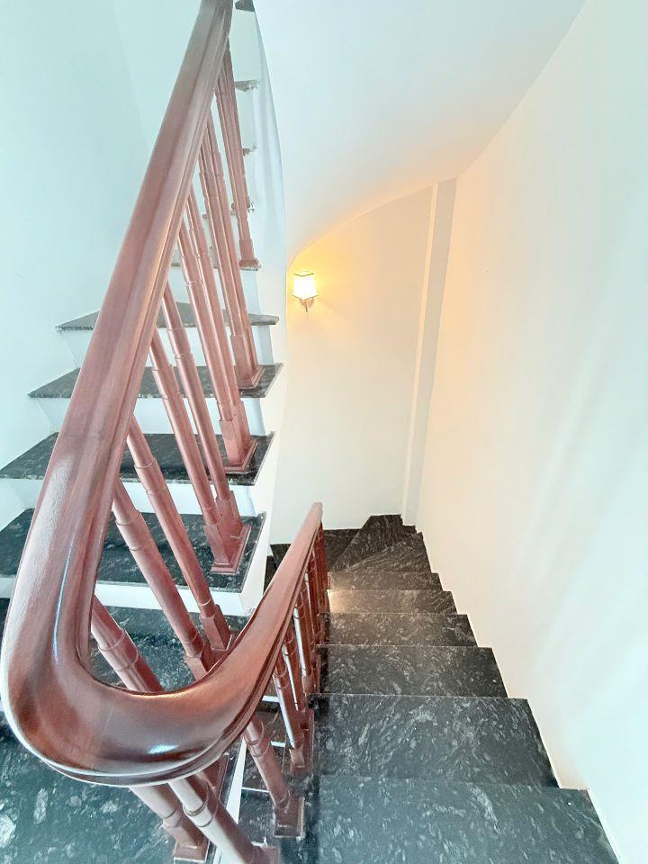 NHÀ ĐẸP CẠNH TRƯỜNG LÁI MIÊU NHA TÂY MỖ NAM TỨ LIÊM GIÁ NHỈNH 6 TỶ 