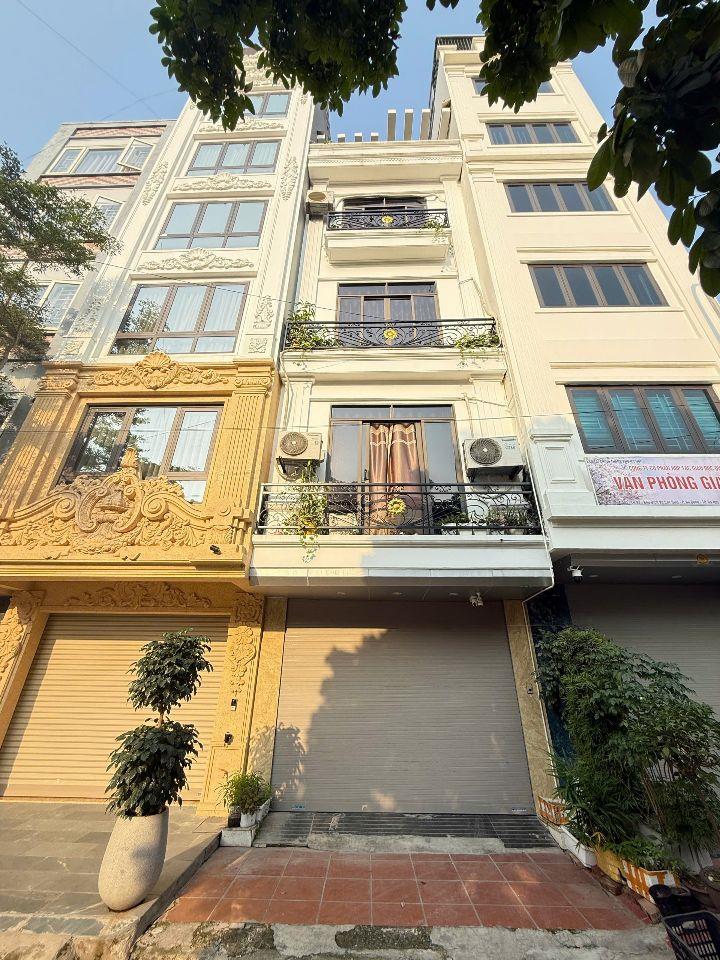 HIẾM! NHÀ 5 TẦNG VĂN KHÊ – MẶT TIỀN RỘNG – ĐỐI DIỆN SÂN CHƠI – Ô TÔ TRÁNH!