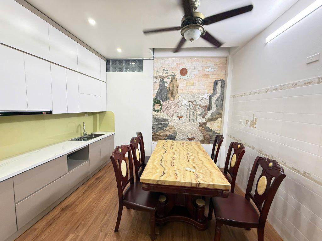 HIẾM! NHÀ 5 TẦNG VĂN KHÊ – MẶT TIỀN RỘNG – ĐỐI DIỆN SÂN CHƠI – Ô TÔ TRÁNH!