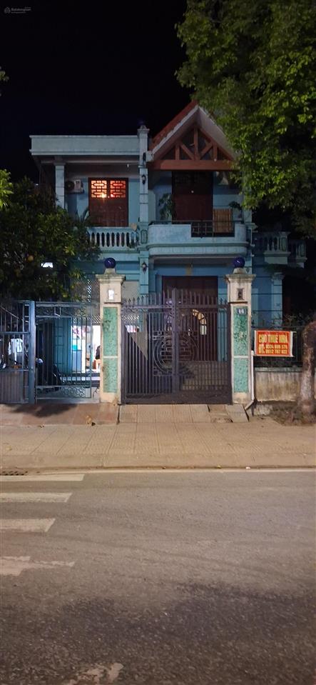 Nhà mặt đường chính chủ, ngã 3 trần nhân tông, nhà gần chợ, gần trường học, gần sân vận động