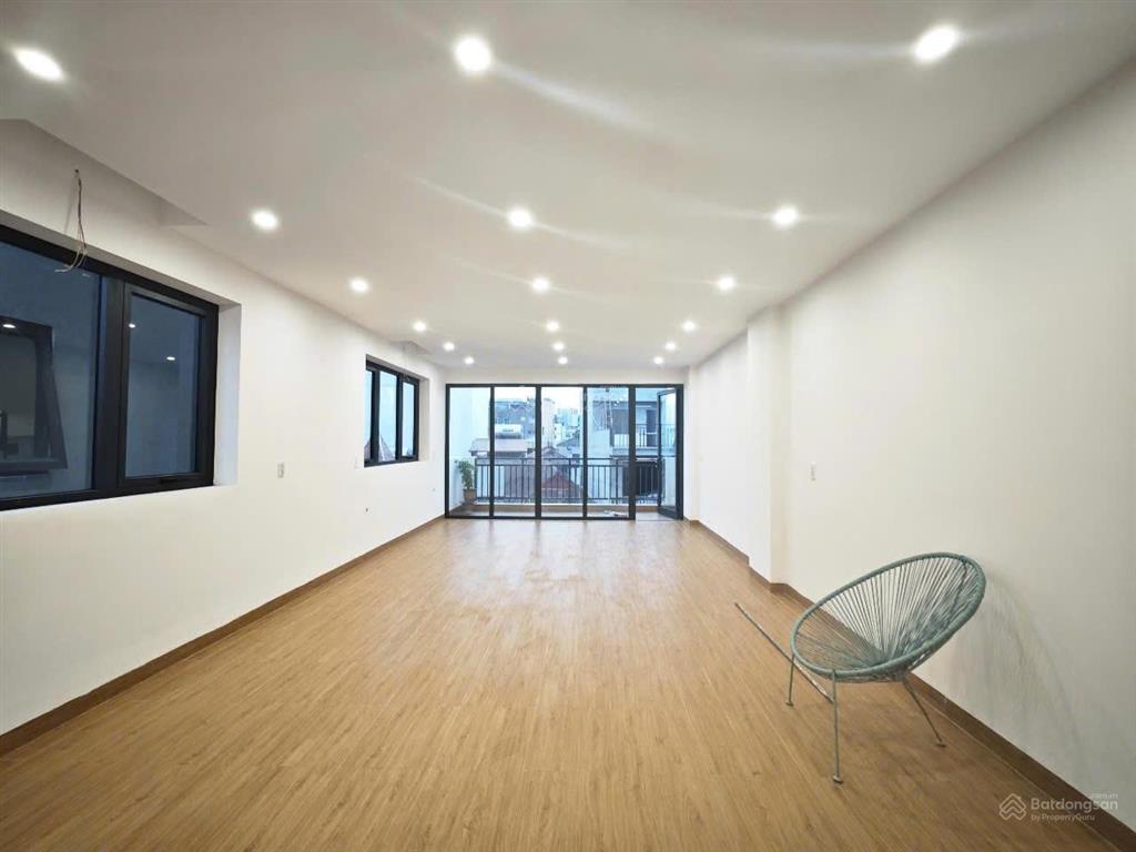 Cho thuê văn phòng tại mỹ đình đường nguyễn hoàng sàn 30m² nhà mới full kính giá chỉ 7tr/th có tl