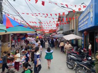Bán nhà mặt phố 100m2, 4,9 tỷ tại hoành uyển, đồng văn, ninh bình