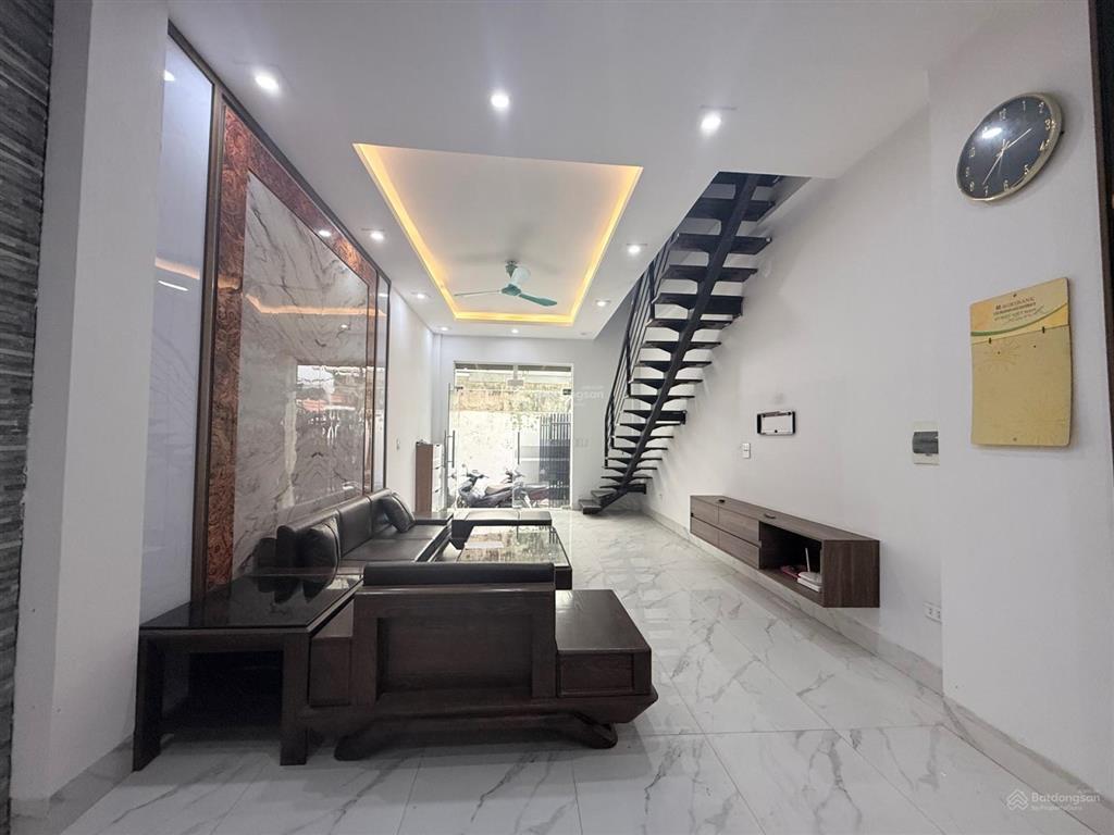 Nhà đẹp đức giang long biên 2 thoáng  80m2 4 tầng  nhỉnh 10 tỷ