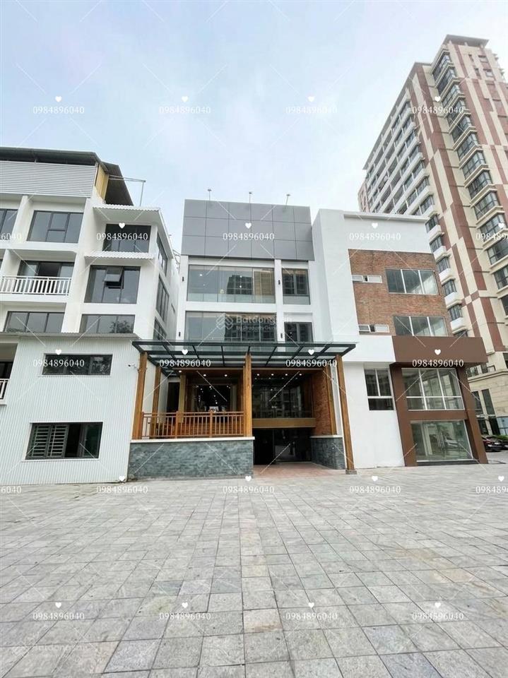 Nhà mặt phố trung hòa cầu giấy 155m, mặt tiền 9m, 5 tầng, vỉa hè rộng, kinh doanh cực đỉnh