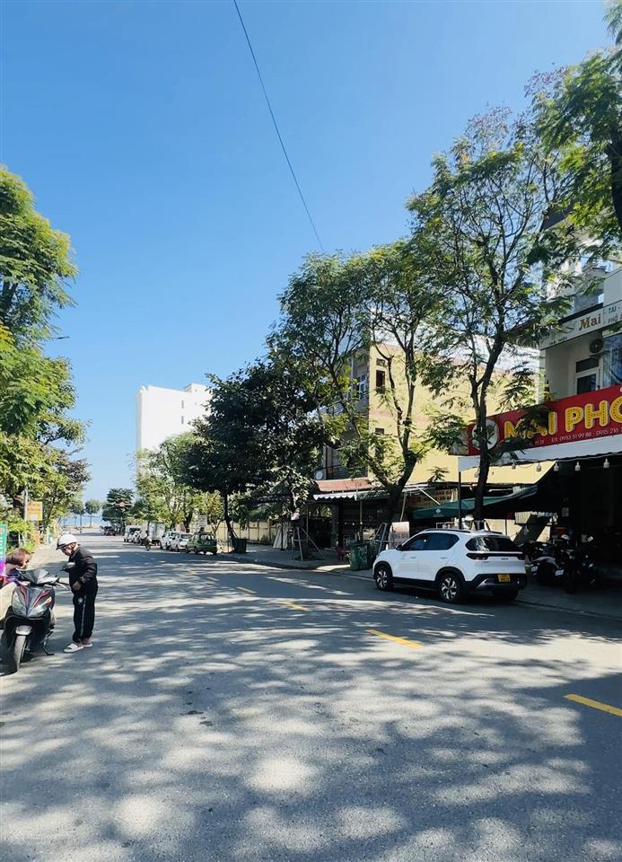 Bán đất hồ quý ly cách biển 150m, 112m2 ngang 6,6m kề góc, trục đường 10m5 thông biển