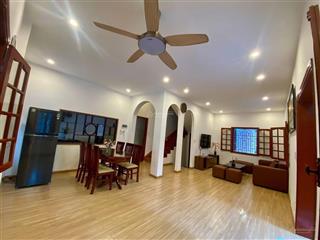 Bán nhà kiệt quang trung  hải châu, 117m2 ngang 8m, ngay trung tâm thành phố cạnh công viên