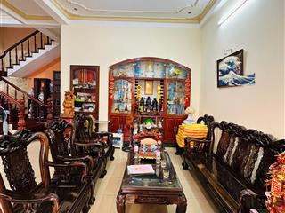 Bán nhà 3 tầng lê đình lý, 190m2 ngang 9,5m đông bắc 4pn 4wc nội thất gỗ cứng cáp