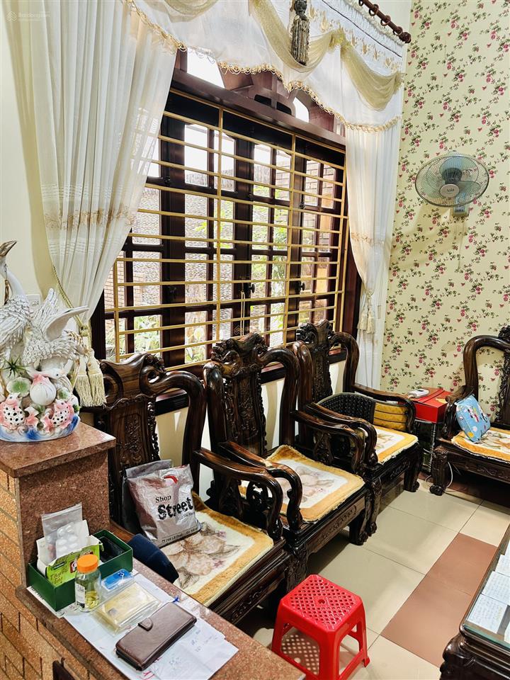 Bán villa 3 tầng lê đình lý, 190m2 ngang 9,5m đông bắc 4pn 4wc nội thất gỗ cao cấp