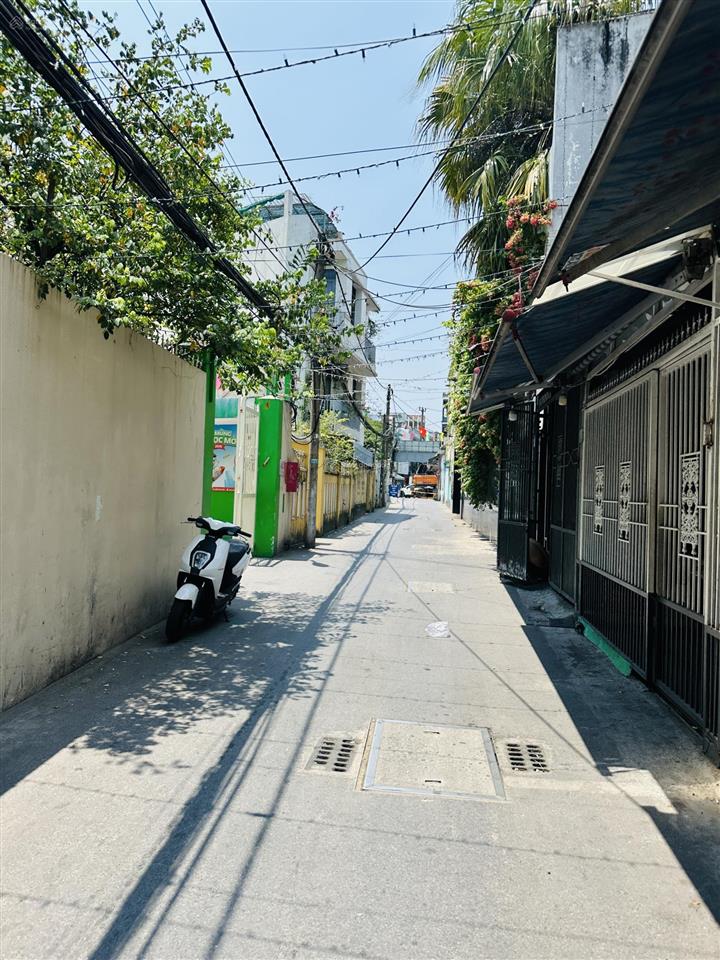 Bán nhà 4 tầng kiệt phan châu trinh, 50m2 đông nam với 4pn ngay trường đức trí