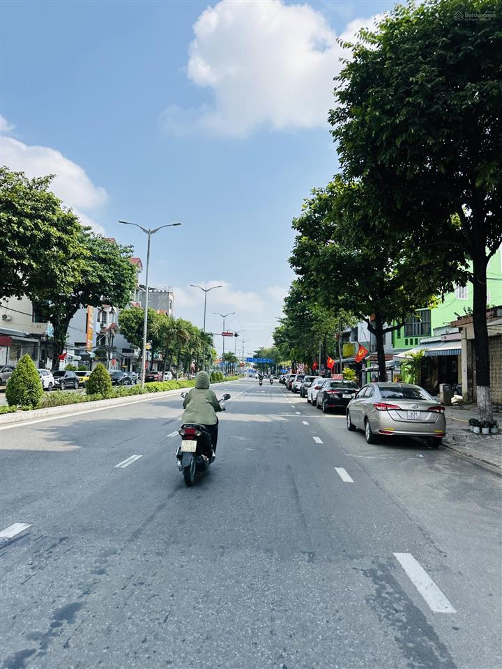 Bán đất đoàn khuê  nam việt á, 110m2 ngang 5m lộ giới 11,5m hướng đông bắc xây được tối đa 9 tầng