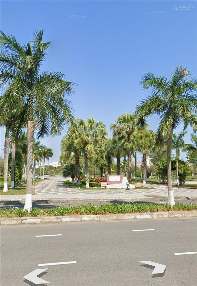 Bán nhà góc 2 mặt tiền bình hoà , khuê trung, cẩm lệ, 84m2 ngang 6,2m lộ giới 5m5 gần công viên