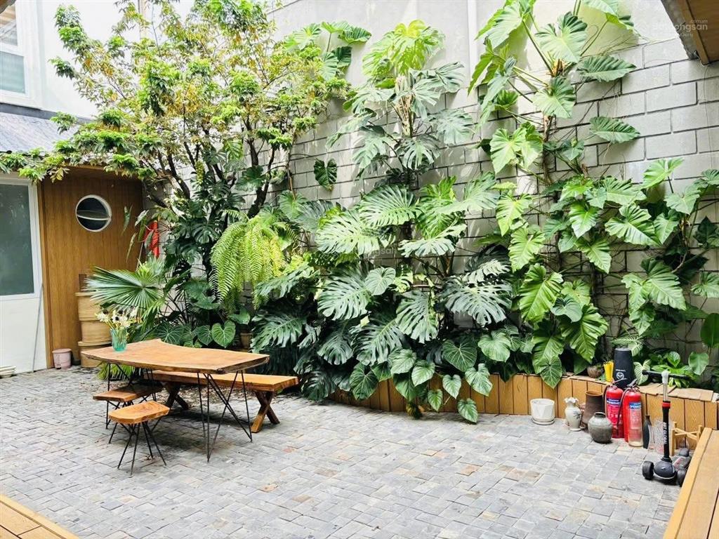 Bán nhà 2 tầng phạm xuân ẩn, 200m2 ngang 10m + sân vườn , đông bắc, trục 7m5 full nội thất