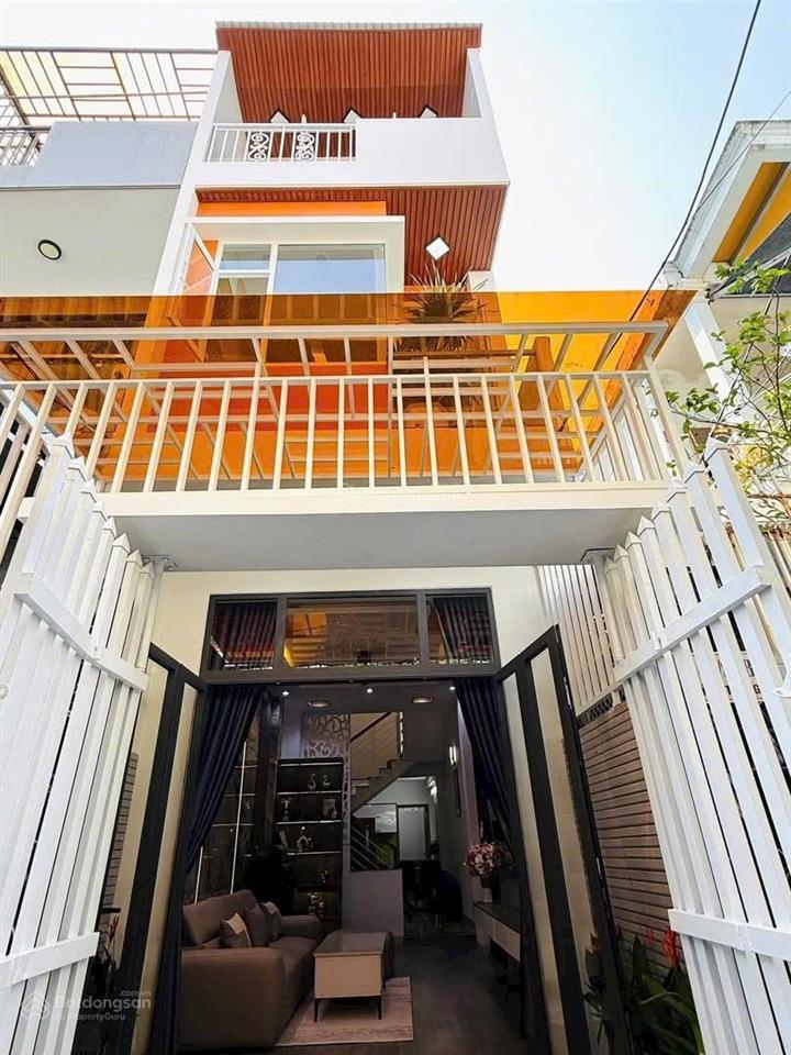 Bán nhà 3 tầng kiệt lý tự trong thông đống đa, 54m2 , 3pn 3wc đầy đủ nội thất