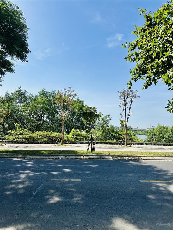 Bán nhà 3 tầng mt thăng long, view sông hàn, 150m2 đông nam với 5pn nội thất cơ bản
