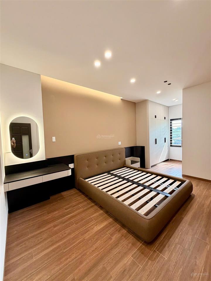 Bán nhà 4 tầng hoàng xuân nhị  hòa cường, 70m² trục 7m5 rộng rãi, gần sông hàn, 4pn cho thuê 50tr