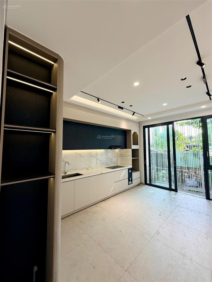 Bán nhà 4 tầng hoàng xuân nhị  hòa cường, 70m² trục 7m5 rộng rãi, gần sông hàn, 4pn cho thuê 50tr