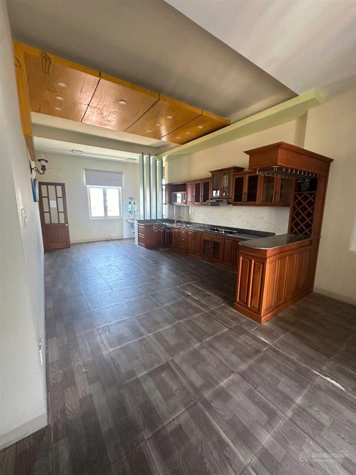 Bán nhà 4 tầng trần cao vân, 568m2 gần hà huy tập, cách biển 300m trục đường lớn 10m5 kinh doanh