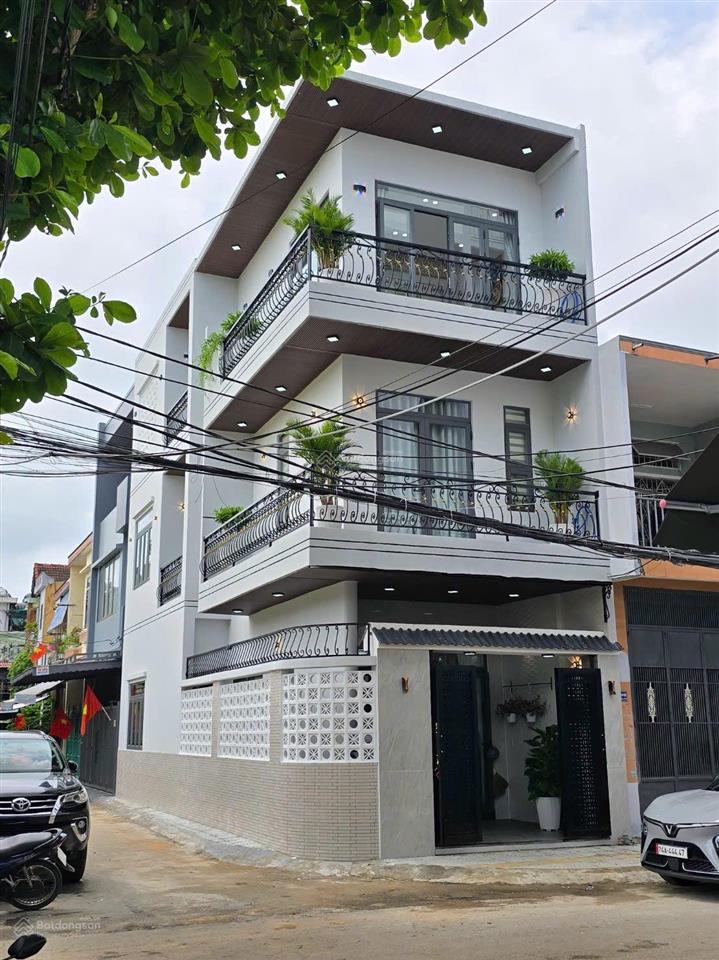 Bán nhà 3 tầng góc 2 mặt tiền đường 5m5 điện biên phủ, cách biển chỉ 5 phút