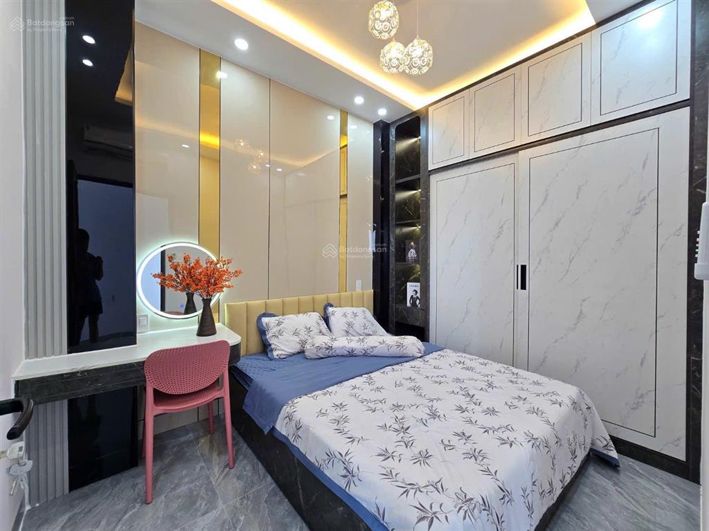 Bán nhà 3 tầng góc 2 mặt tiền đường 5m5 điện biên phủ, cách biển chỉ 5 phút