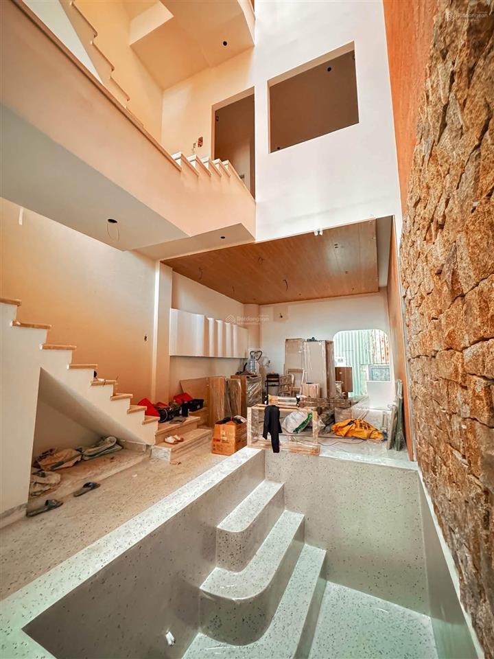 Bán homestay 3 tầng mt phan bôi  sơn trà, cách biển mỹ khê 5 phút, 61m2 với 4pn full nội thất